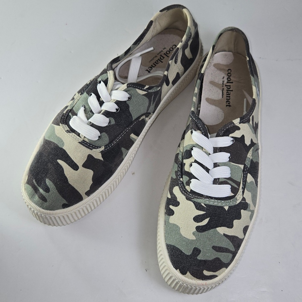 Cool Planet by Steve Madden Camo Platform Sneakers‎ Women's 8.5 Recycled Stream